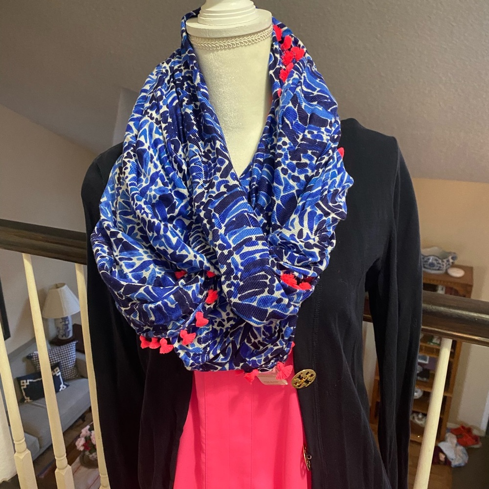 Lilly Pulitzer infinity scarf